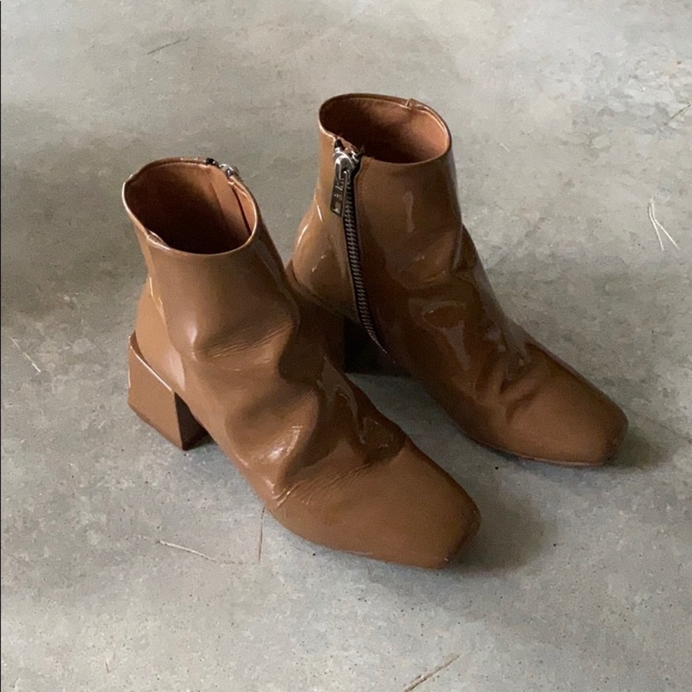 LOQ Lazaro Patent Leather Boots